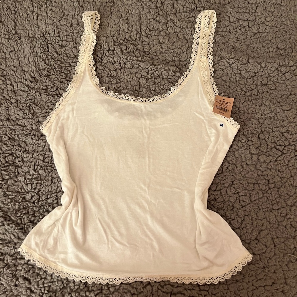 Perfect top to either go out in or just a casual outfit!